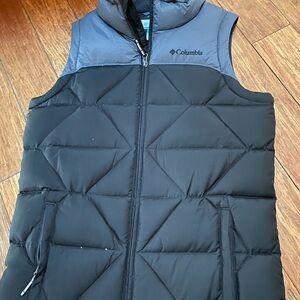 Columbia Black Omni-Shield Vest/ Youth Boys size L puffer vest, never worn